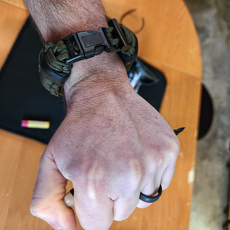 Load image into Gallery viewer, SERE Sidekick- Tactical Survival Paracord Bracelet to Evade, Resist & Escape.