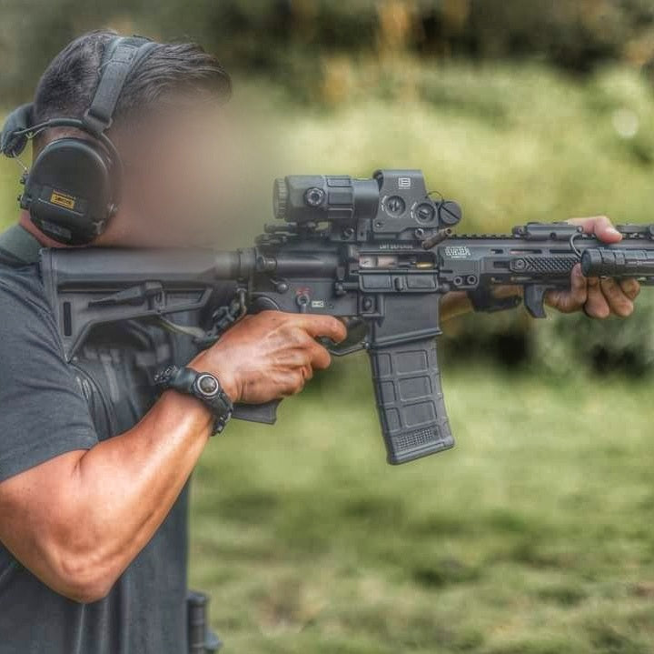 Load image into Gallery viewer, The Escape Evade Pathfinder: Military & Tactical Strap w/ SERE kit, Compass, Kevlar Saw, Cuff Key.