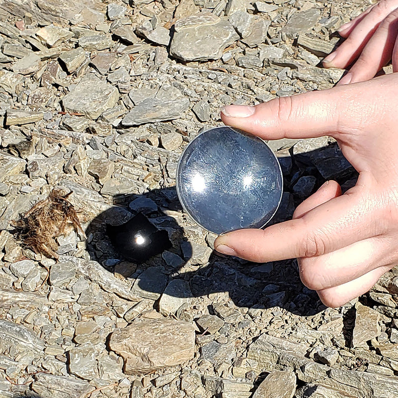 Load image into Gallery viewer, Lens Burning Fire Starter Kit - Includes Glass Magnifying Lens, Char Cloth & Tin