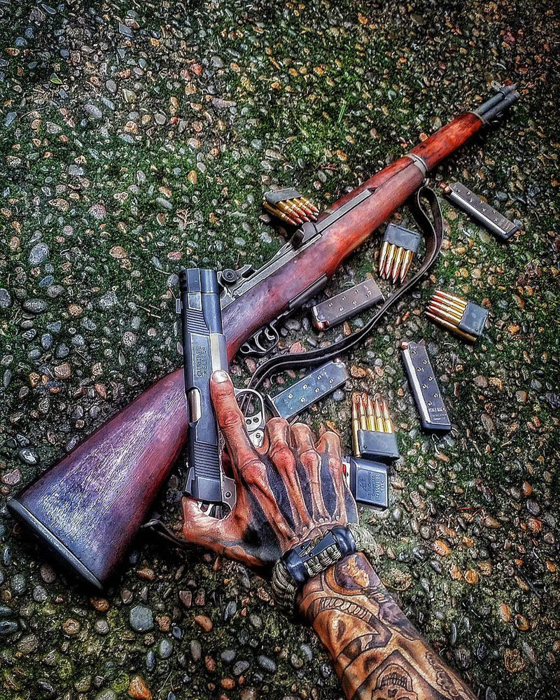 Load image into Gallery viewer, SERE Sidekick- Tactical Survival Paracord Bracelet to Evade, Resist & Escape.