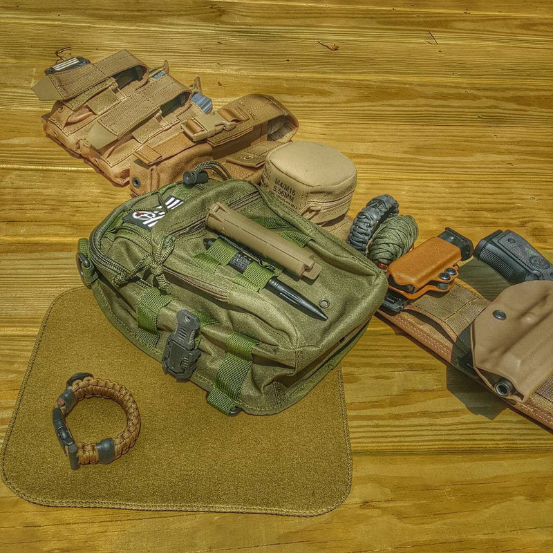 Load image into Gallery viewer, The Escape Evade Pathfinder: Military & Tactical Strap w/ SERE kit, Compass, Kevlar Saw, Cuff Key.