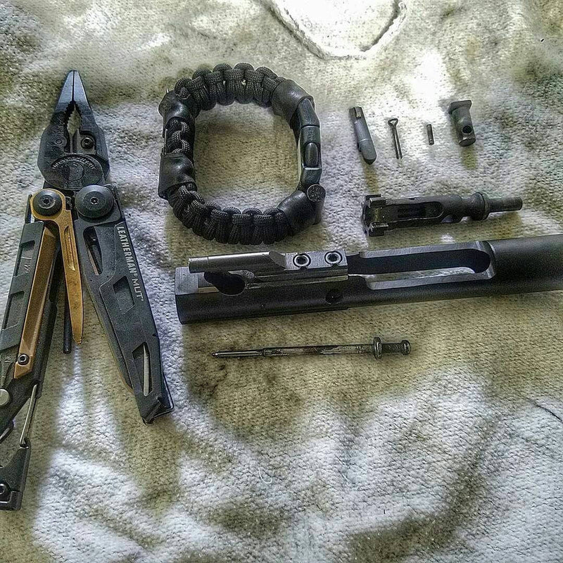 Load image into Gallery viewer, SERE Sidekick- Tactical Survival Paracord Bracelet to Evade, Resist & Escape.