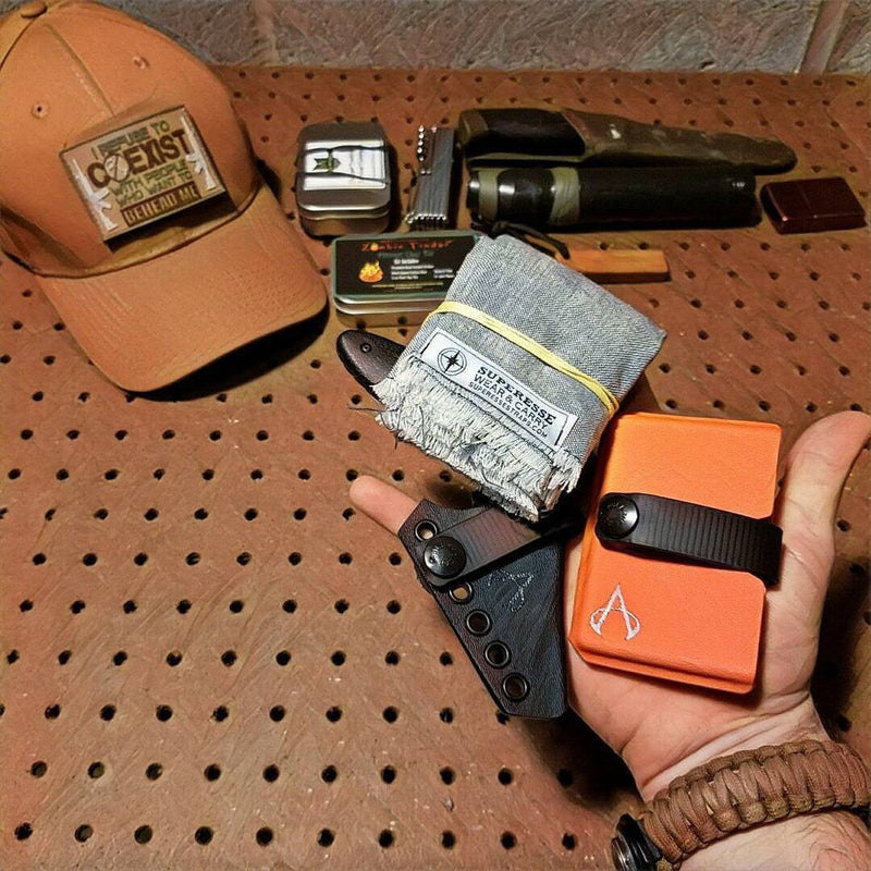 Load image into Gallery viewer, Saw Shemagh: Firestarter sewn button, built-in Kevlar Utility Saw, Fire Tinder border.