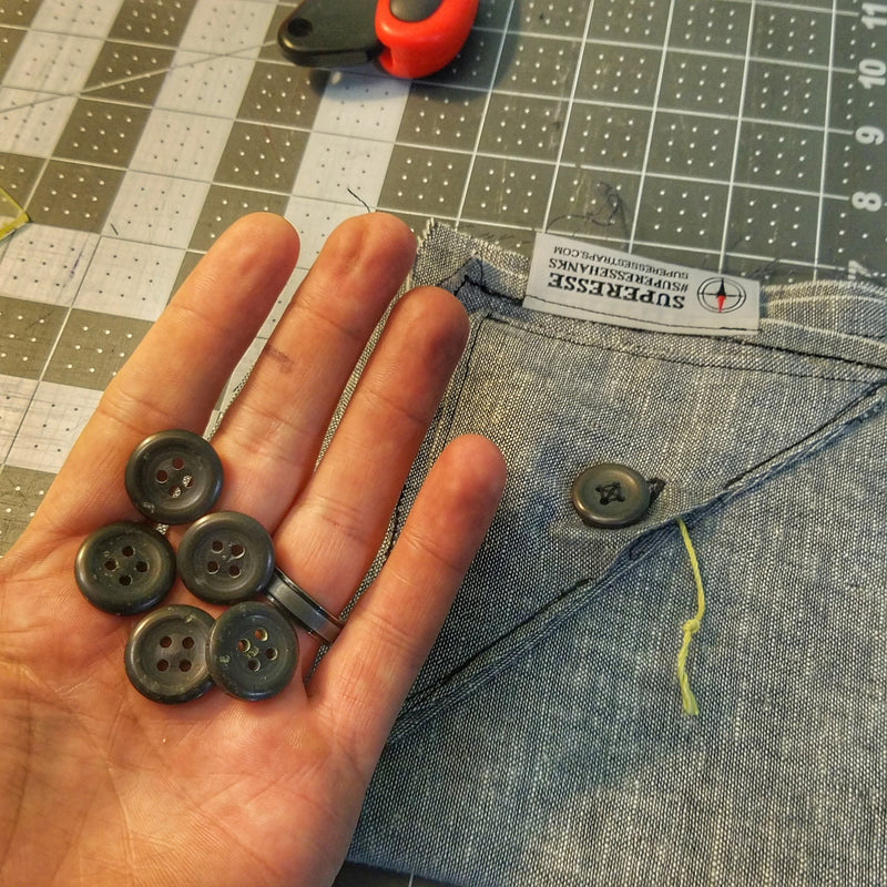 Load image into Gallery viewer, Saw Shemagh: Firestarter sewn button, built-in Kevlar Utility Saw, Fire Tinder border.