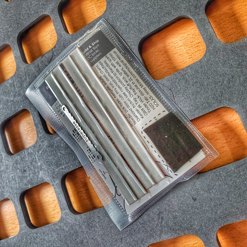 Load image into Gallery viewer, Shim Personal Survival Cards - Wallet Size Vacuum Sealed Survival Packets