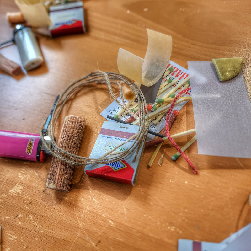 Load image into Gallery viewer, Shim Personal Survival Cards - Wallet Size Vacuum Sealed Survival Packets