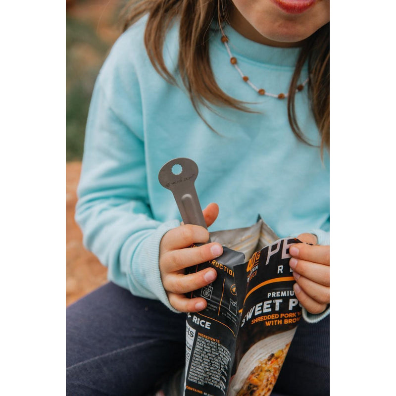 Load image into Gallery viewer, Titanium Long-Handled Spork