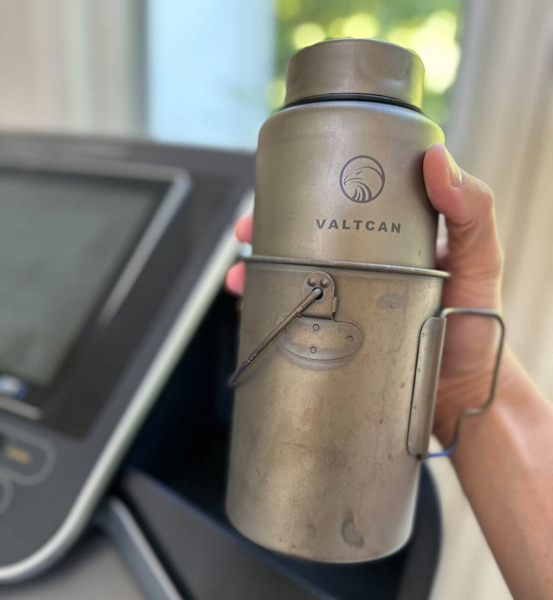 Load image into Gallery viewer, Valtcan 900ml Titanium Pot Boil, Cook & Drink From One Pot · 134g · Nests Your Nalgene