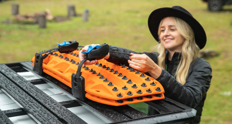 Load image into Gallery viewer, Rhino Rack Stow It Recovery Traction Board Holder