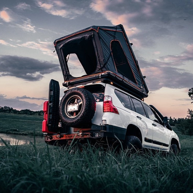 Load image into Gallery viewer, Outdoorsman XL Plus - Aluminum Clam Shell Roof Top Tent