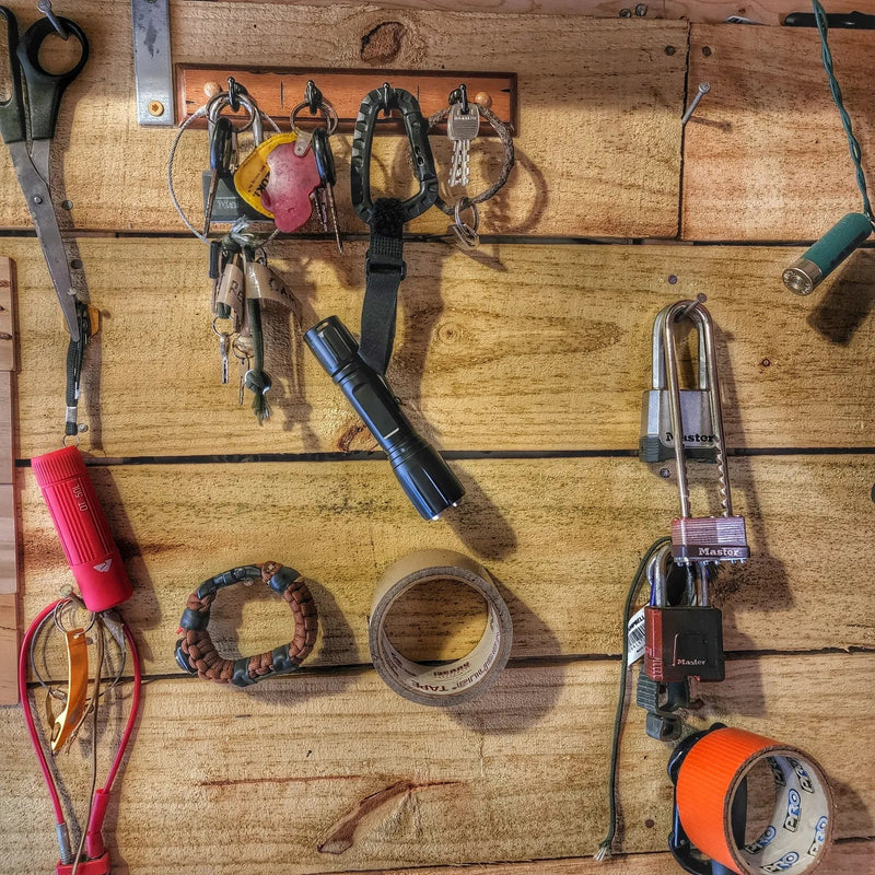 Load image into Gallery viewer, Camper Strap - Outdoor, Hike, & Kayak ready Survival Fire Starter Paracord Bracelet.