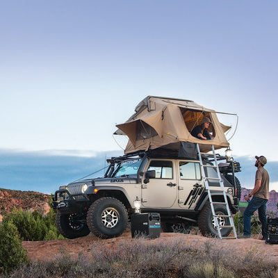 Smittybilt’s OVERLANDER ROOF TOP TENT