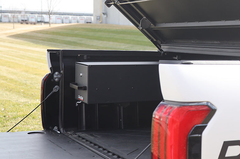 Load image into Gallery viewer, DEE ZEE PULL OUT DRAWER 60 X 10 X 10