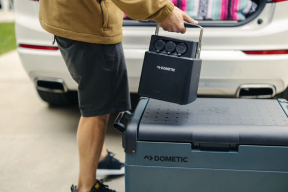 Load image into Gallery viewer, Dometic Outdoor CFX2 28 UL PLUG USA ACDC OCEAN