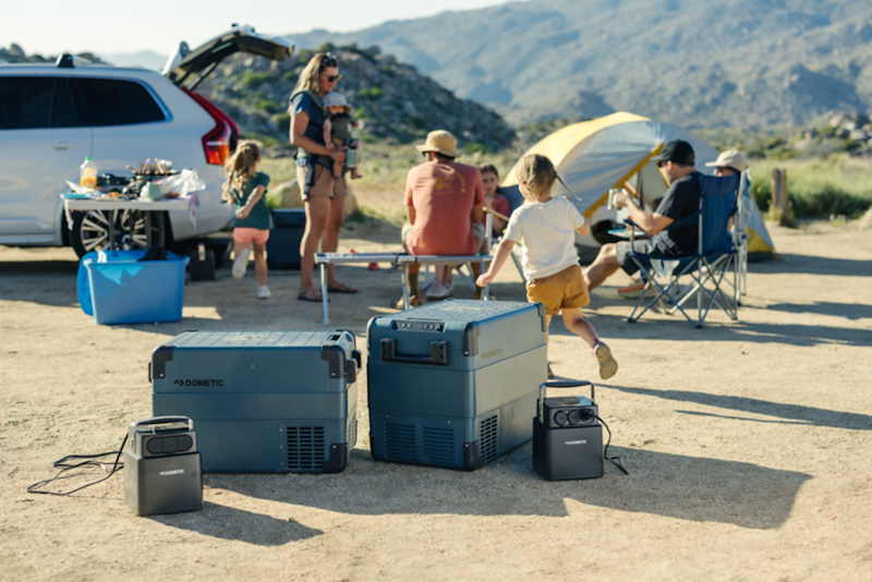 Load image into Gallery viewer, Dometic Outdoor CFX2 28 UL PLUG USA ACDC OCEAN