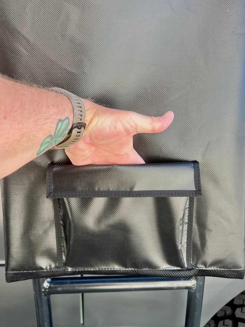 Load image into Gallery viewer, Ladder Trash Bag - 24 inch