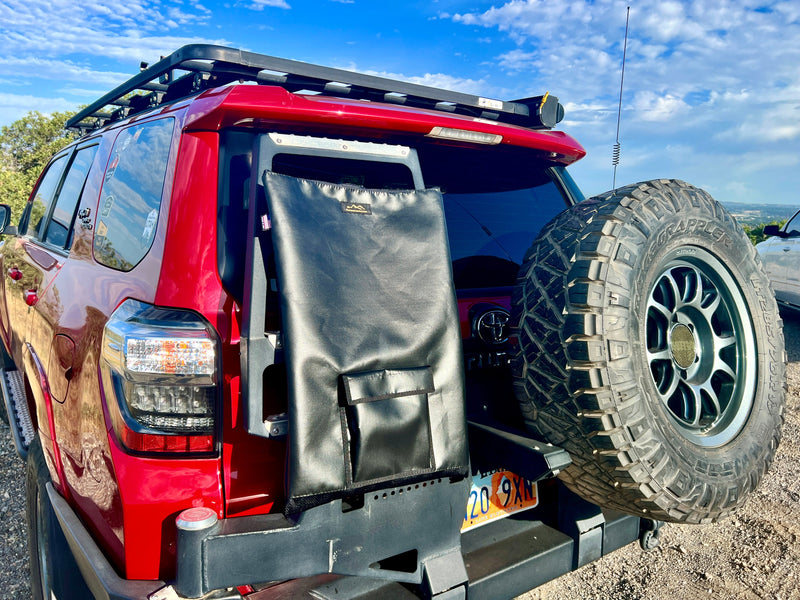 Load image into Gallery viewer, Ladder Trash Bag - 24 inch