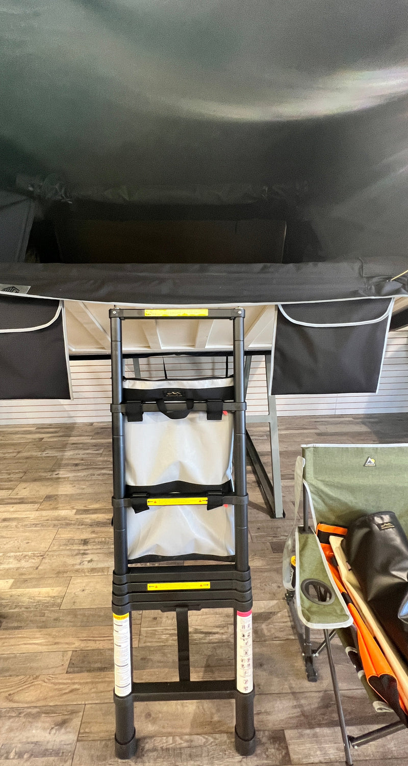 Load image into Gallery viewer, Ladder Trash Bag - 24 inch