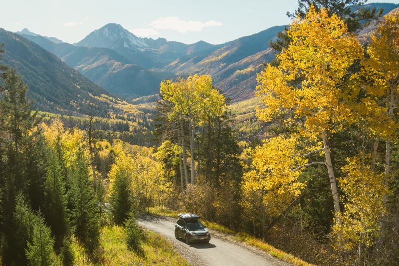 Load image into Gallery viewer, Overland Junction Golden Roof Top Tent