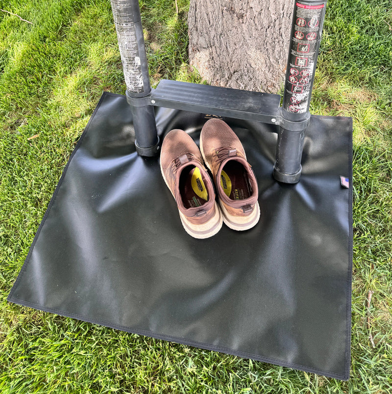 Load image into Gallery viewer, Roof Top Tent Ladder Vinyl Mat