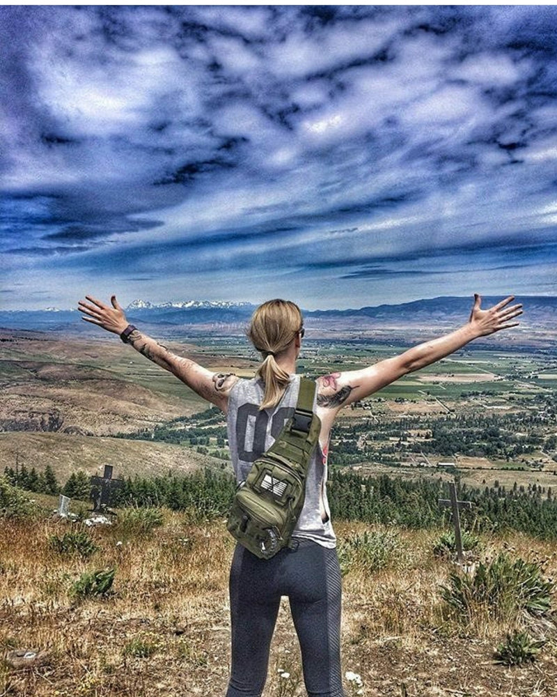 Load image into Gallery viewer, Scout Slimline: Minimalist's Paracord Bracelet for Survival Essentials - Fire, Cut, Shelter, Signal