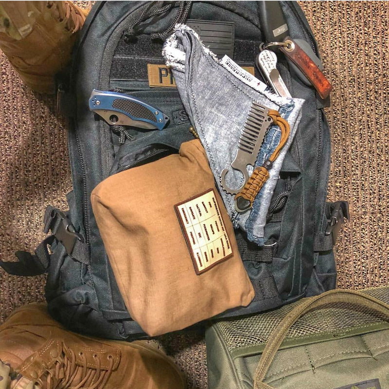 Load image into Gallery viewer, Saw Shemagh: Firestarter sewn button, built-in Kevlar Utility Saw, Fire Tinder border.