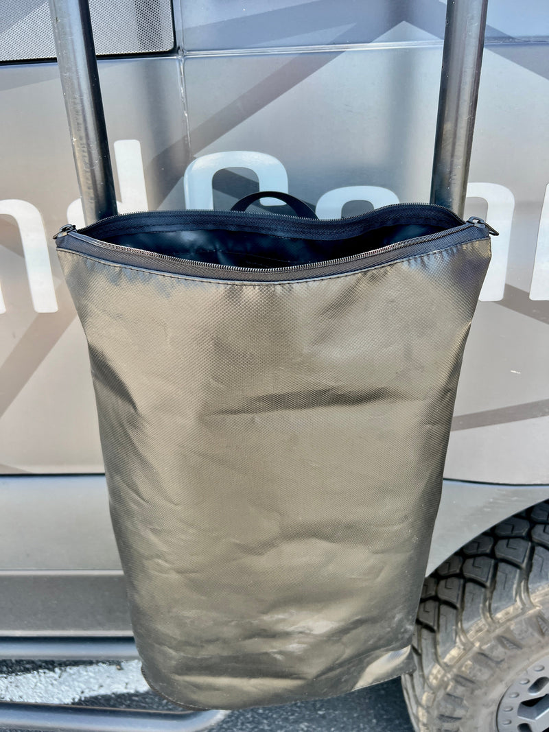 Load image into Gallery viewer, Ladder Trash Bag - 24 inch