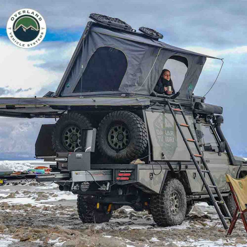 Load image into Gallery viewer, HD Sidewinder Side Load Aluminum Hard Shell Roof Top Tent, Grey Body & Green Trim