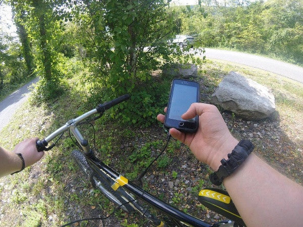 Load image into Gallery viewer, Scout Slimline: Minimalist's Paracord Bracelet for Survival Essentials - Fire, Cut, Shelter, Signal
