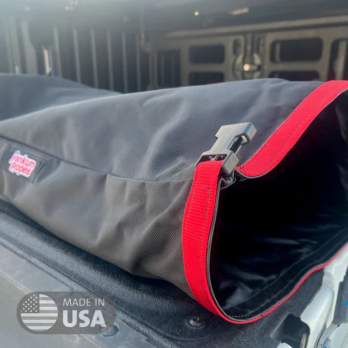Load image into Gallery viewer, Yankum Ropes Roll Top Bag