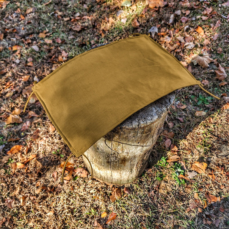 Load image into Gallery viewer, Woobie Hank: Insulated with USGI poncho-liner, serves as a large rag, knee pad, and adventure companion tool.
