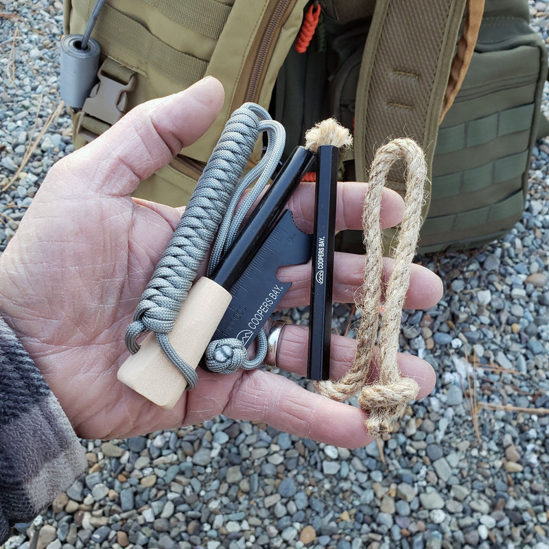 Load image into Gallery viewer, FireStorm-Plus XL 1/2&quot; Ferro Rod &amp; Tinder Fire Starting Kit
