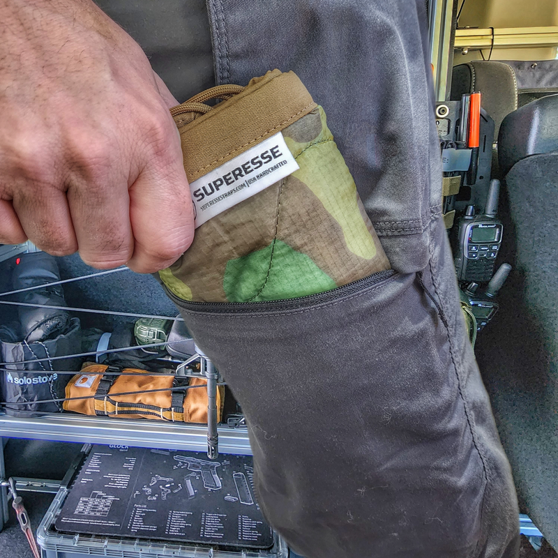 Load image into Gallery viewer, Woobie Hank: Insulated with USGI poncho-liner, serves as a large rag, knee pad, and adventure companion tool.
