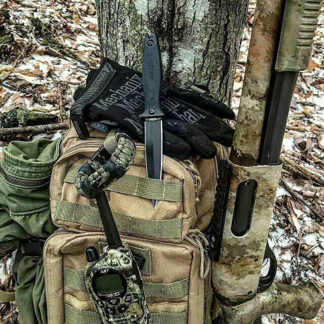 Load image into Gallery viewer, SERE Sidekick- Tactical Survival Paracord Bracelet to Evade, Resist &amp; Escape.

