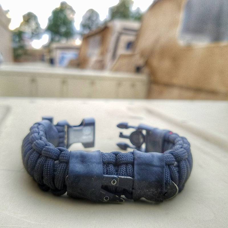 Load image into Gallery viewer, SERE Sidekick- Tactical Survival Paracord Bracelet to Evade, Resist &amp; Escape.

