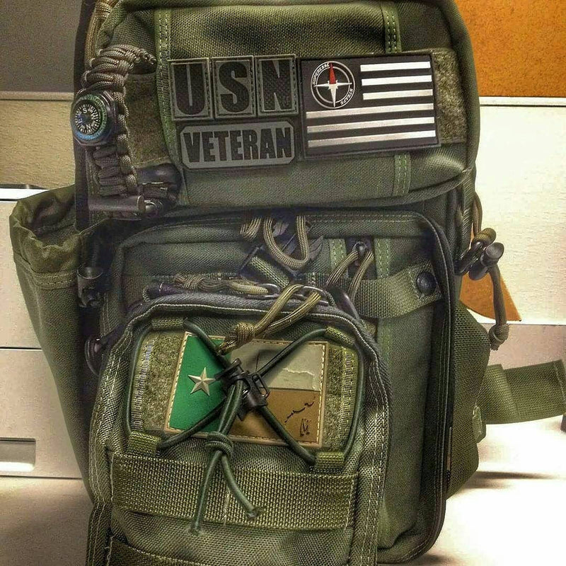 Load image into Gallery viewer, The Escape Evade Pathfinder: Military &amp; Tactical Strap w/ SERE kit, Compass, Kevlar Saw, Cuff Key.
