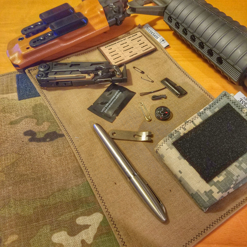 Load image into Gallery viewer, Tactical Tissue: Morale Patch compatible Ripstop stitched hank with covert storage pocket.
