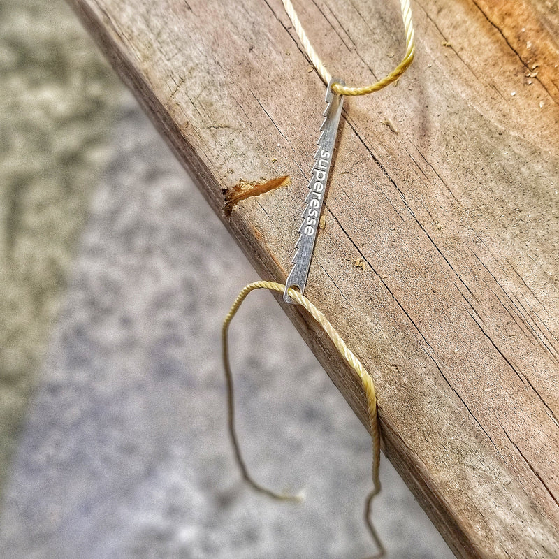 Load image into Gallery viewer, Saw Shim Tool - Custom built flexible steel escape shim with saw tooth edge (2 pack).
