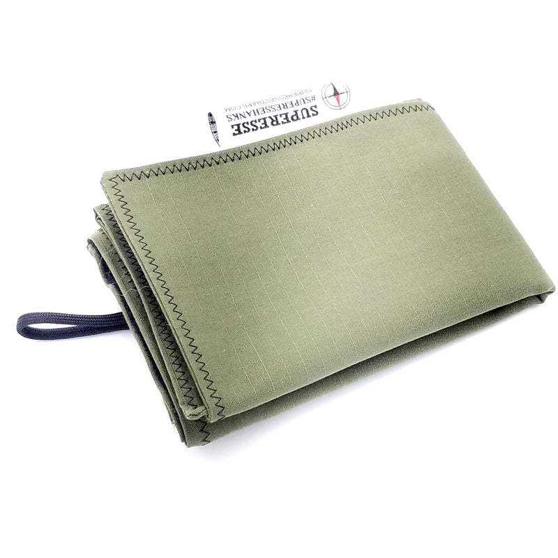 Load image into Gallery viewer, EDC Hank - Pocket Dump Storage Compartment Handkerchief.
