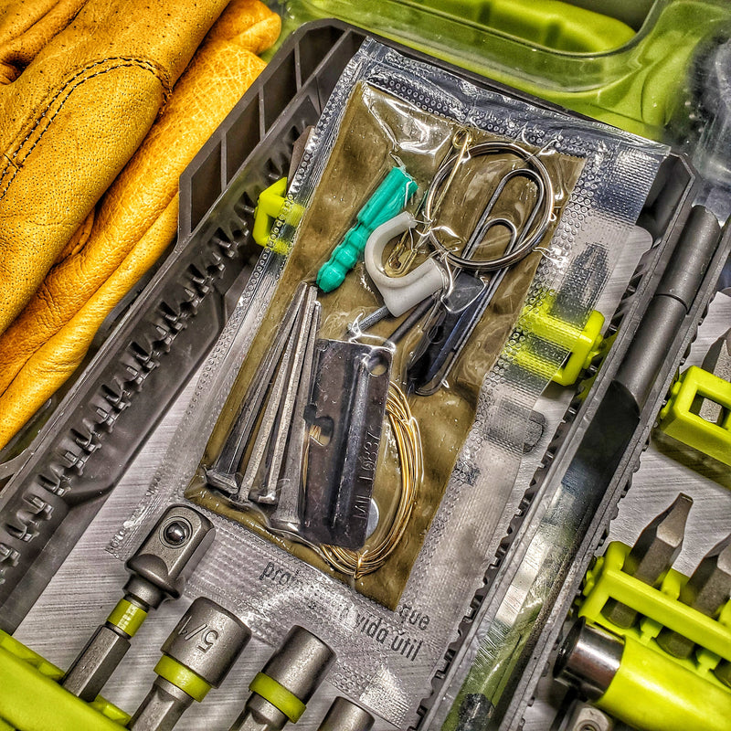 Load image into Gallery viewer, Shim Personal Survival Cards - Wallet Size Vacuum Sealed Survival Packets
