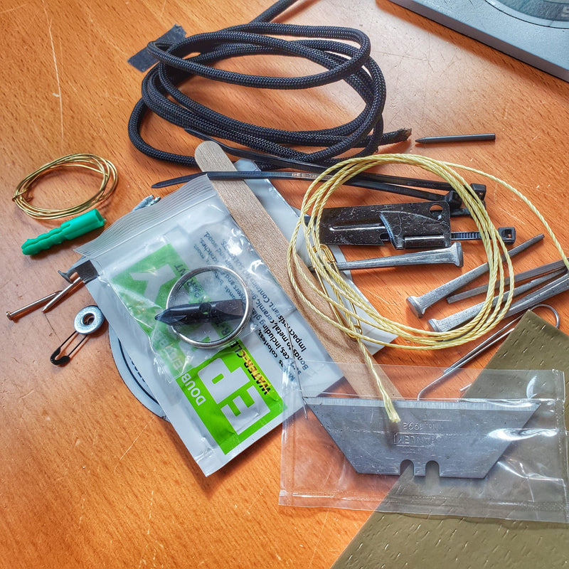 Load image into Gallery viewer, Shim Personal Survival Cards - Wallet Size Vacuum Sealed Survival Packets
