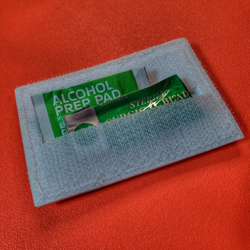 Load image into Gallery viewer, Storage Pocket Patch:  &quot;Stop Bleed&quot; and &quot;CPR&quot; Quick Reference
