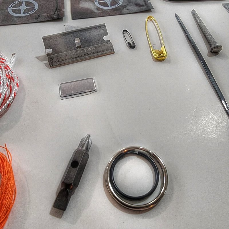 Load image into Gallery viewer, Supply &quot;MacGyver&quot; Patch Kit: Everyday Carry items for improvising in tasks completions
