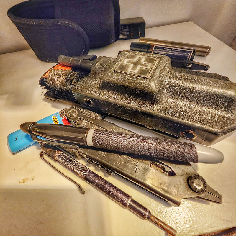 Load image into Gallery viewer, EDC Puncture Markers - Self Defense Marker and/or Grayman Sharpie
