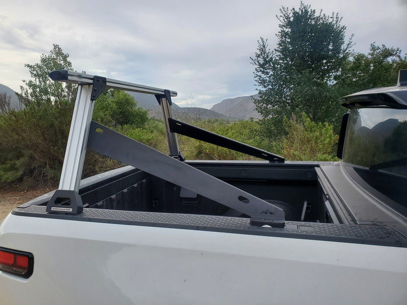 Load image into Gallery viewer, Kayak Crossbar Compatible With Rivian R1T
