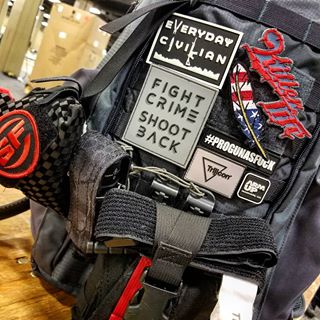 Load image into Gallery viewer, Supply &quot;MacGyver&quot; Patch Kit: Everyday Carry items for improvising in tasks completions
