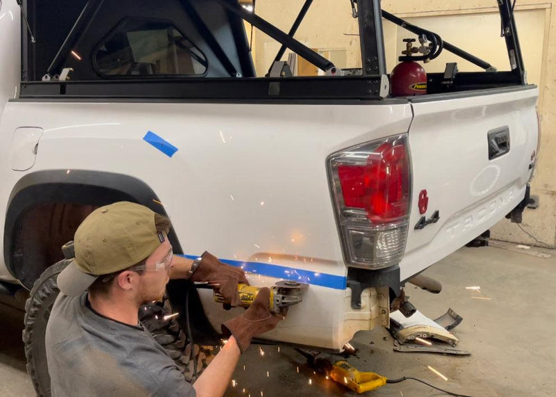 Load image into Gallery viewer, Toyota Tacoma 3rd Gen (2016-2023) Hi-Lite High Clearance Rear Bumper

