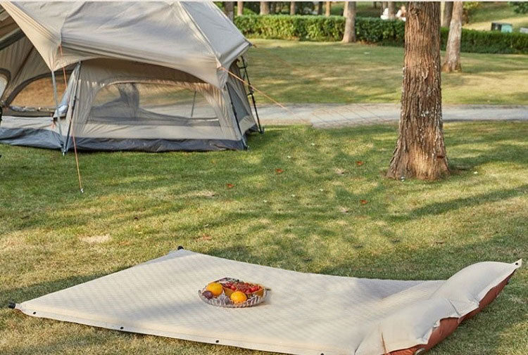 Load image into Gallery viewer, Product camouflage Can Be Spliced Self Inflating Cushion Air Mattress Camping Mat With Pillow
