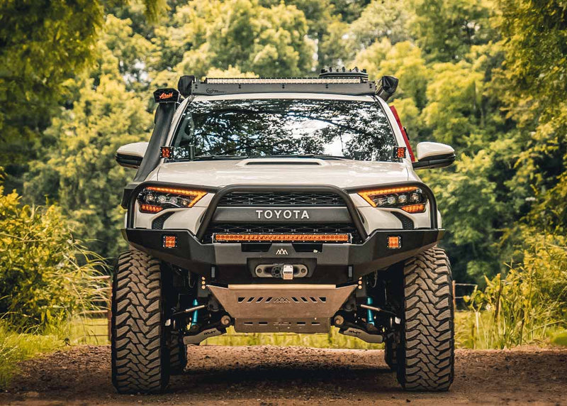 Load image into Gallery viewer, Toyota 4Runner 5th Gen (2010-2024) Hi-Lite Overland Front Bumper [Bull Bar]
