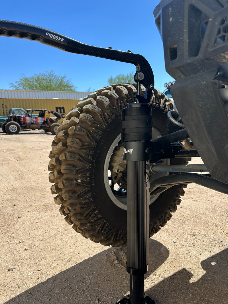 Load image into Gallery viewer, CarbonPro Compact Hydraulic Jack with Mounting Clamps MLH 40&#39;&#39;
